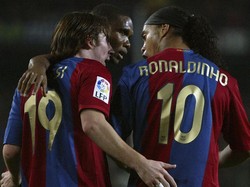 Demi Lindungi Messi, Barcelona Jual Ronaldinho dan Deco yang Sering Mabuk
