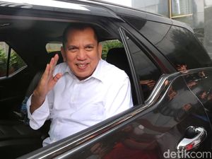 Eks Ketua Komisi II DPR Chairuman Kembali Dipanggil KPK Eks Ketua Komisi II DPR Chairuman Kembali Dipanggil KPK