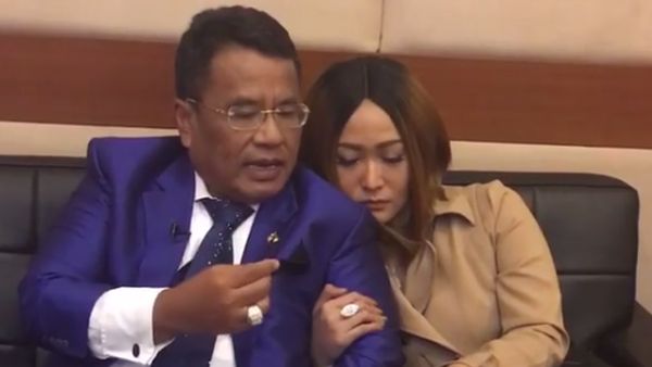 Ketika Inul dan Hotman Paris Mesra Banget