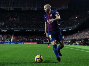 Iniesta Akan Jadi Musuh Bersama Publik Stamford Bridge