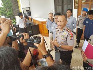Polisi Tembak Penjambret yang Aksinya Terekam CCTV di Bandung Polisi Tembak Penjambret yang Aksinya Terekam CCTV di Bandung