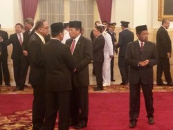 Idrus, Moeldoko, dan Agum Asyik Ngobrol Sebelum Dilantik Jokowi