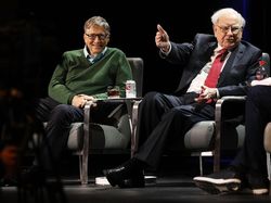 Warren Buffett Bersyukur Tak Ikut Terjerumus Perangkap Bill Gates