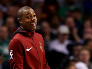Ketika Isaiah Thomas Mengalah dari Paul Pierce