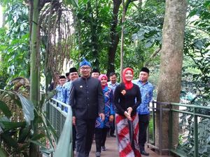 Forest Walk Baksil Bandung Diklaim Salah Satu Terpanjang di ASEAN Forest Walk Baksil Bandung Diklaim Salah Satu Terpanjang di ASEAN