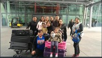 Keluarga Sanchez digambarkan ada di bandara. Mereka sudah sudah siap boyongan dari London. (Foto: dok.Twitter)