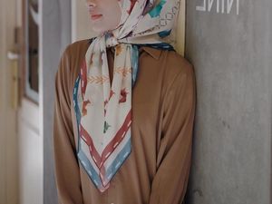 Inspirasi Gaya Antimainstream Pakai Scarf Motif dari 8 Selebgram Hijab Inspirasi Gaya Antimainstream Pakai Scarf Motif dari 8 Selebgram Hijab