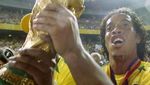 Momen-Momen Indah Ronaldinho di Lapangan Hijau