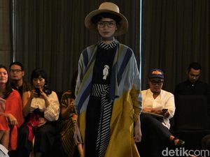 Inspirasi Flora dan Fauna Indonesia di Koleksi Busana Teranyar Purana