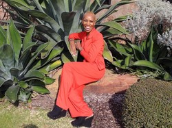 Reaksi Suami yang Melihat Istrinya Tiba-tiba Botak Jadi Viral