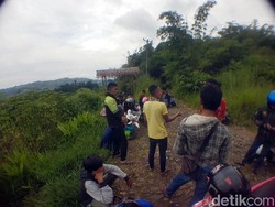 Risi Disebut Negara Lalat, Warga Sukabumi Tolak Peternakan Ayam