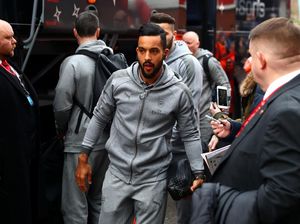 Theo Walcott Pensiun