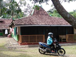 Curahan Hati Istri Pelaku Pembunuhan Perempuan di Dalam Sumur Curahan Hati Istri Pelaku Pembunuhan Perempuan di Dalam Sumur