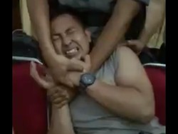 Video Polisi Menjerit Takut Disuntik Viral di Facebook