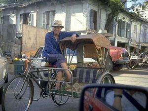 Lenyapnya Eksistensi Becak, Berkaca dari Singapura