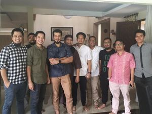 Adem, Deretan Artis Ganteng Ini Suka Ngaji Bareng Adem, Deretan Artis Ganteng Ini Suka Ngaji Bareng