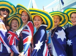 Survei: Setengah Warga Australia Tak Keberatan Ganti Hari Nasional