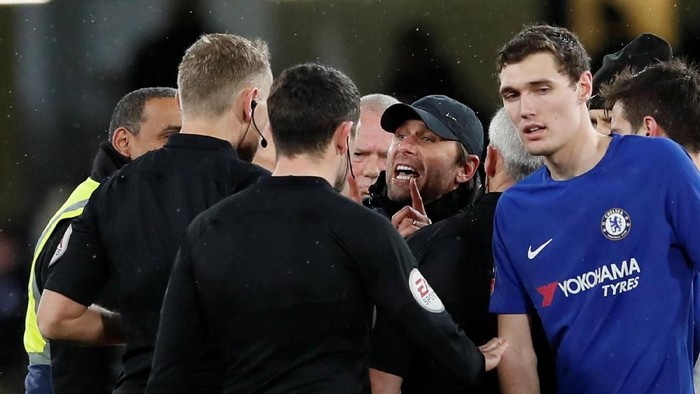 Conte Kecewa dengan Wasit dan Cara Penggunaan VAR