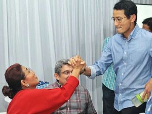 Saat Sandi Ingatkan Susi soal Lomba Renang di Danau Sunter Saat Sandi Ingatkan Susi soal Lomba Renang di Danau Sunter