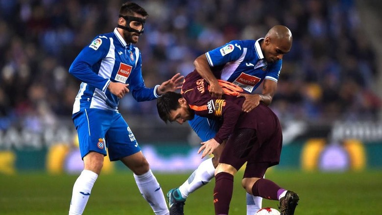 Messi Gagal Penalti, Barcelona Kalah dari Espanyol Messi Gagal Penalti, Barcelona Kalah dari Espanyol