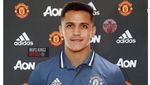 Kapan Sih Alexis Sanchez Jadi Pemain MU? Ini Meme-meme Kocaknya