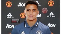 Saking tak sabarnya menunggu Sanchez resmi jadi pemain MU, foto olahan pun jadi. Si pemain Chile tampak sudah memegang jersey MU. (Internet).