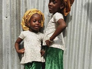 Wah, Kece Banget Gaya Bocah-bocah Nigeria Ini