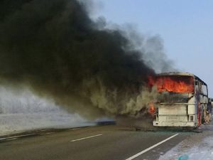 Penampakan Bus Terbakar di Kazakhstan yang Tewaskan 52 Orang