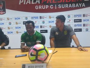 Persebaya Menang karena Main Tenang Persebaya Menang karena Main Tenang