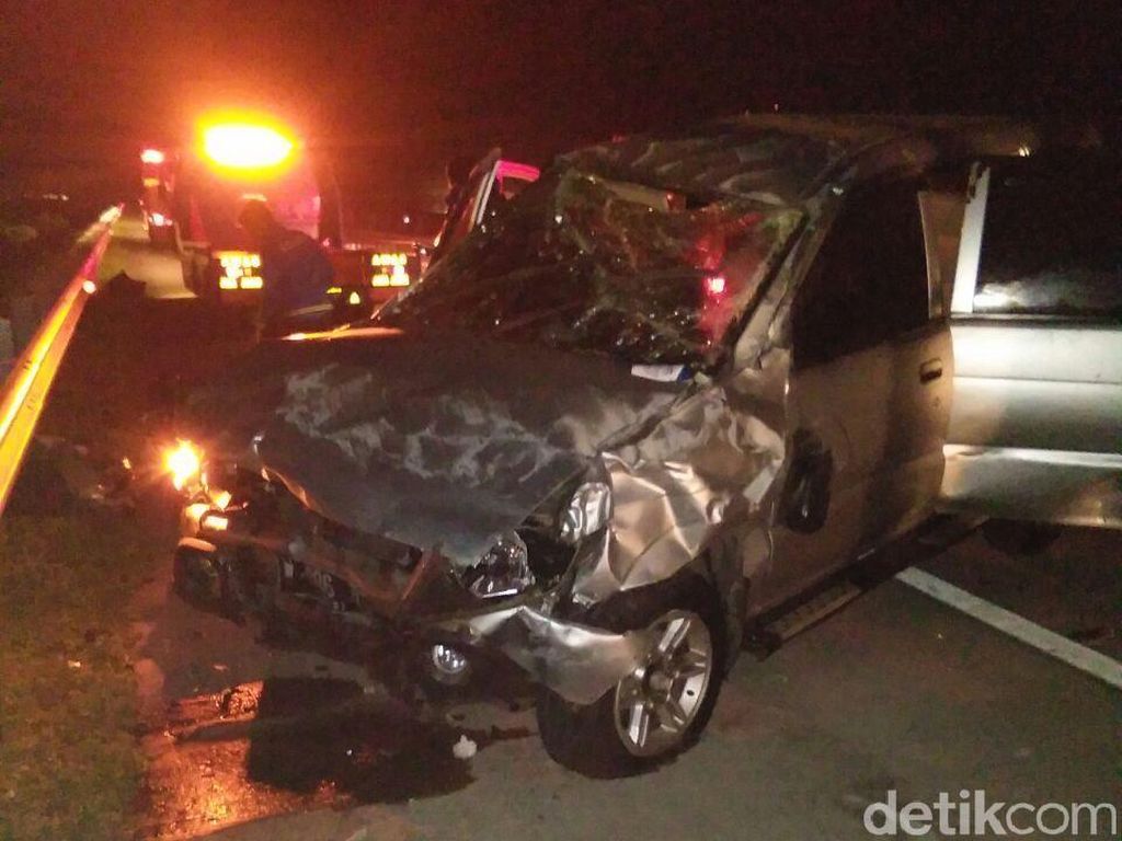 Kecelakaan Beruntun di Tol Mojokerto-Jombang, 2 Tewas dan 3 Luka