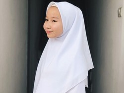 Baru Berusia 14, Gadis Kecil Asal Malaysia Sudah Jadi Juragan Kerudung