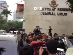 Sandiaga Jewer Kuping Ajudan Gara-gara Salah Mobil