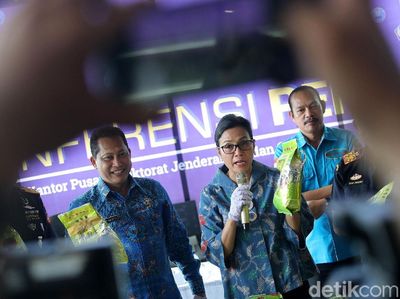 Duet Sri Mulyani-Buwas Gagalkan Penyelundupan Sabu Asal Malaysia