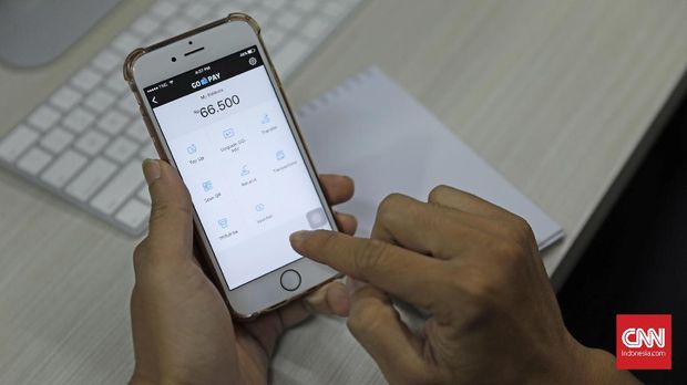 Sengit Bisnis Uang Elektronik, Berkah Konsumen Sepanjang 2018