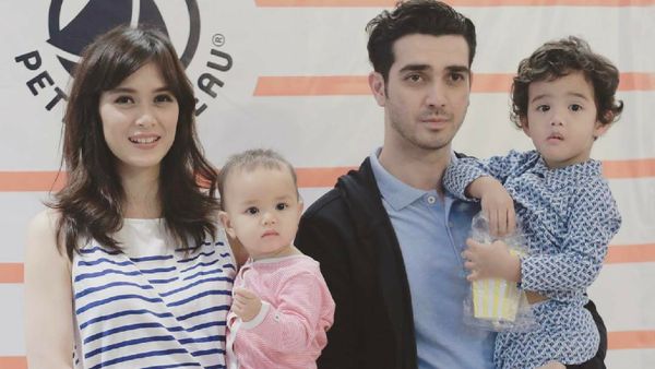 Mesranya Renata dan Fachri Albar, Seperti Pasangan Baru