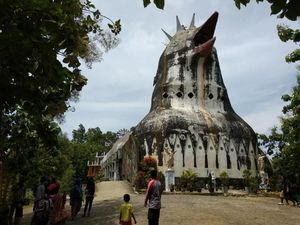 Liburan ala Rangga dan Cinta di Gereja Ayam Bukit Rhema