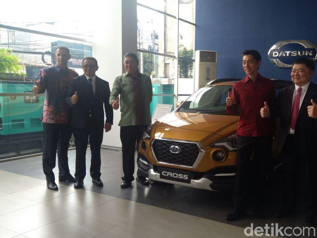Nissan-Datsun Buka Diler Berkonsep Baru, Datsun Cross Dipajang Nissan-Datsun Buka Diler Berkonsep Baru, Datsun Cross Dipajang