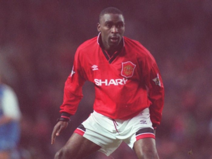 22 JAN 1995:  ANDY COLE IN ACTION IN HIS FIRST GAME FOR MANCHESTER UNITED AGAINST BLACKBURN IN A PREMIER LEAGUE MATCH AT OLD TRAFFORD. MANCHESTER UNITED WON 1-0. Mandatory Credit: Mike Hewitt/ALLSPORT
