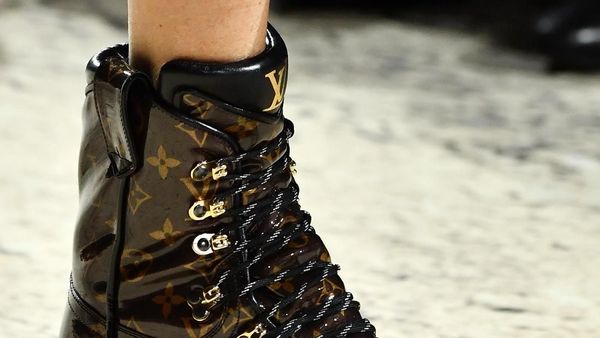 Foto: Terbaru, Boots Modis untuk Hiking dari Louis Vuitton