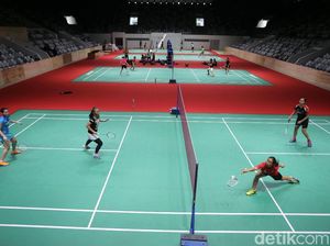 Standar Ukuran Lapangan Bulu Tangkis, Jaring, dan Tinggi Netnya Standar Ukuran Lapangan Bulu Tangkis, Jaring, dan Tinggi Netnya
