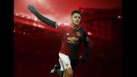 Salah satu aksi Sanchez dalam balutan seragam MU yang ikut meramaikan dunia maya. (Internet).