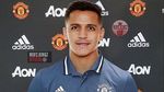 Foto: Di Dunia Maya, Alexis Sanchez Sudah Beraksi Pakai Baju MU