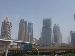 Dubai, dari Padang Pasir Menjadi Padang Besi
