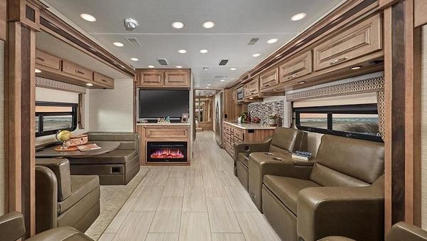 Foto: Bus Wisata Mewah Rasa Hotel Berbintang