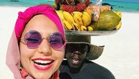 Foto: Cantiknya Hijab Traveler Asal Dubai yang Populer di Youtube