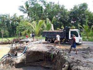 Rusak Lingkungan, Alat Sedot Penambang Pasir Ilegal Disita
