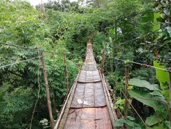 Sandi Ingin Pembangunan Jembatan Mengerikan di Jagakarsa Dipercepat