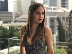 Kejelian Netizen Melihat Kejanggalan Foto Cinta Laura