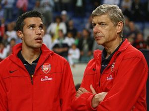 Van Persie Tak Pernah Bisa Lupakan Wenger