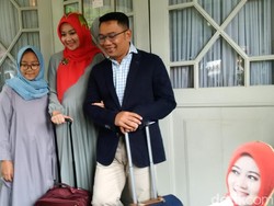 Ridwan Kamil Angkat Koper dari Pendopo Kota Bandung